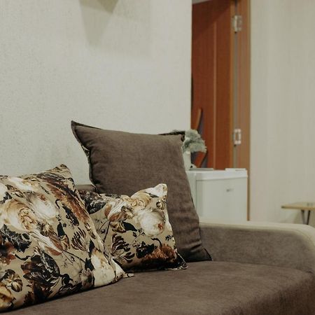 Petroşani Studio 63 מראה חיצוני תמונה